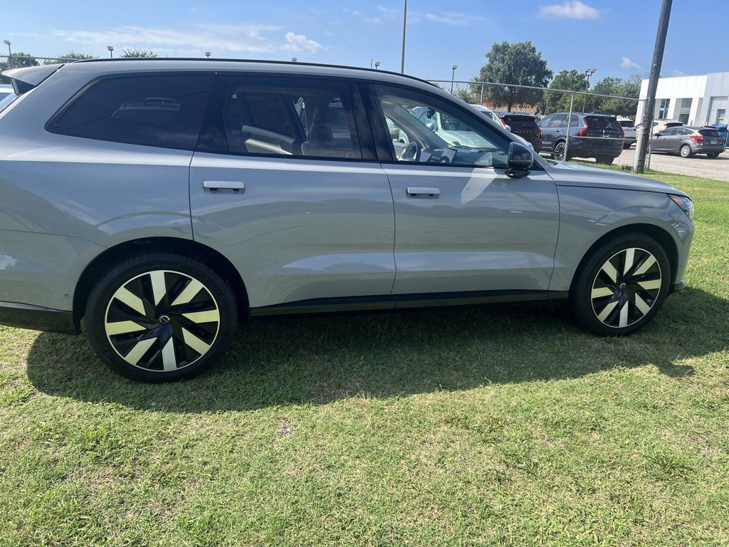 Used 2025 Volvo EX90 Ultra with VIN 7JDEV3VL9SG000947 for sale in Hampton, VA