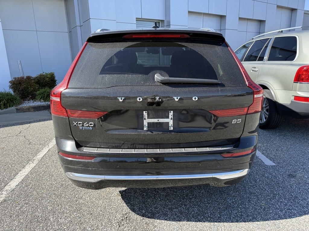 2022 Volvo XC60 Inscription B5 photo 4