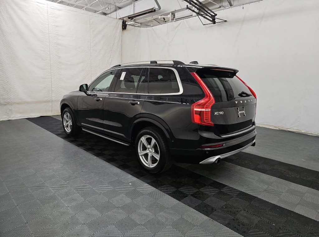 Used 2018 Volvo XC90 Momentum T5 AWD 7-Passenger Momentum
