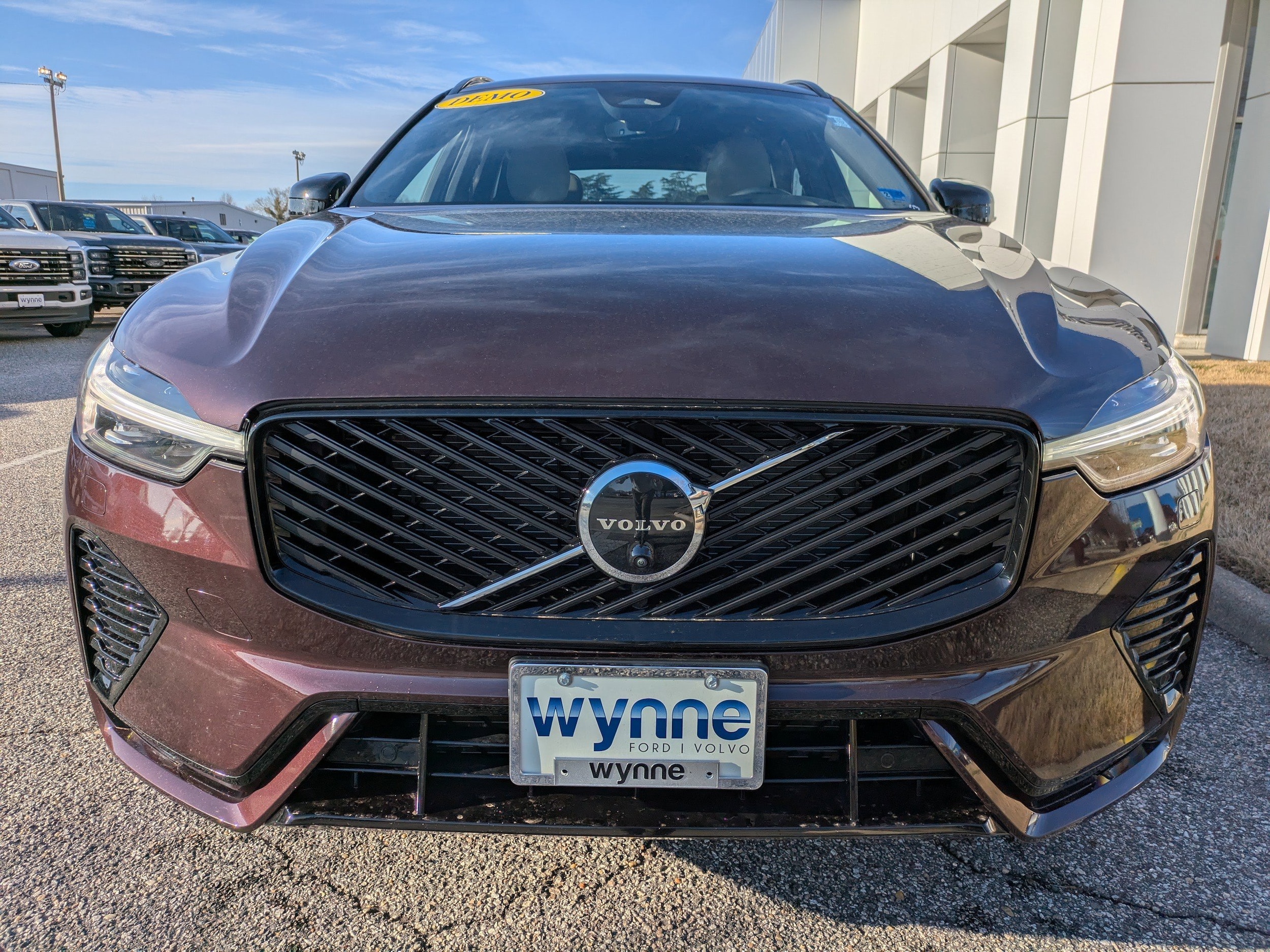 2026 Volvo XC60 Plus - Photo 9