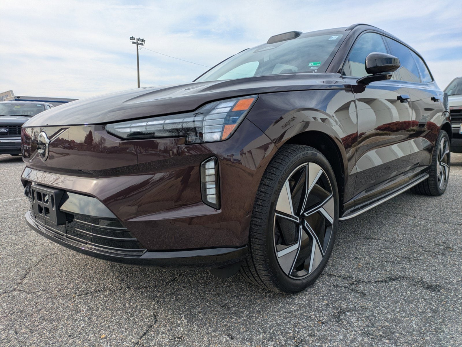 2025 Volvo EX90 Ultra - Photo 8