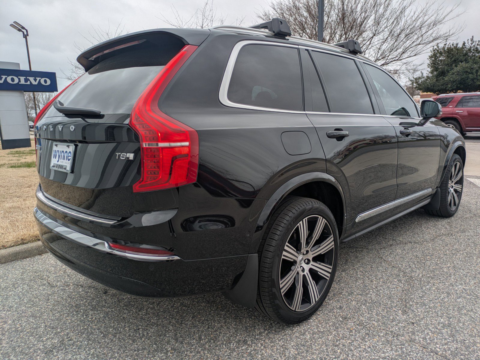 2025 Volvo XC90 T8 photo 3