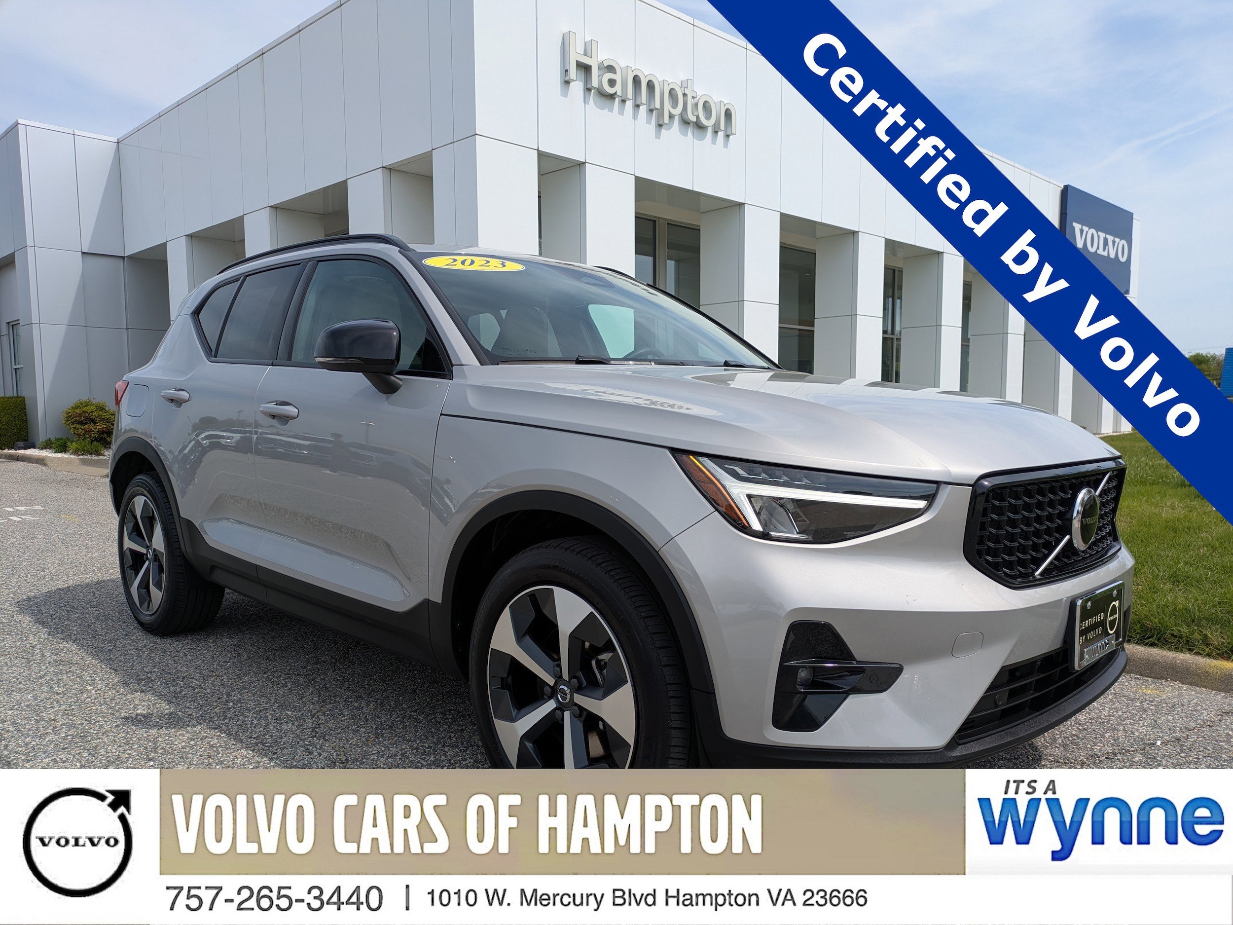 2023 Volvo XC40 Plus
