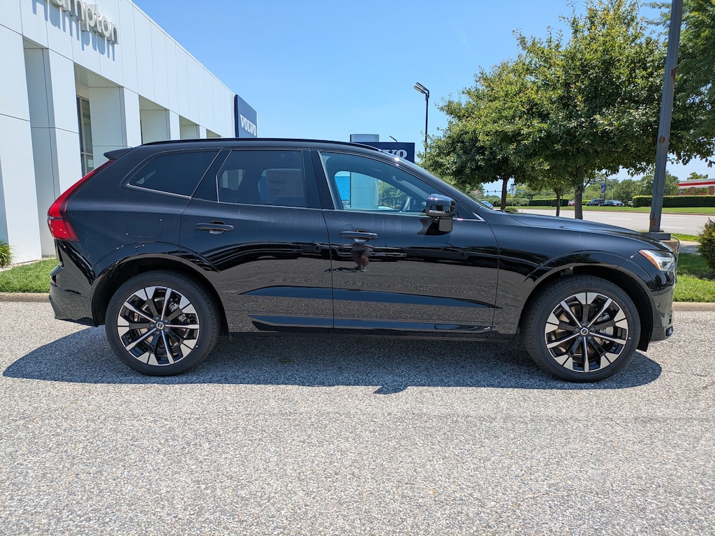 New 2026 Volvo XC60 plug-in hybrid T8 Plus SUV