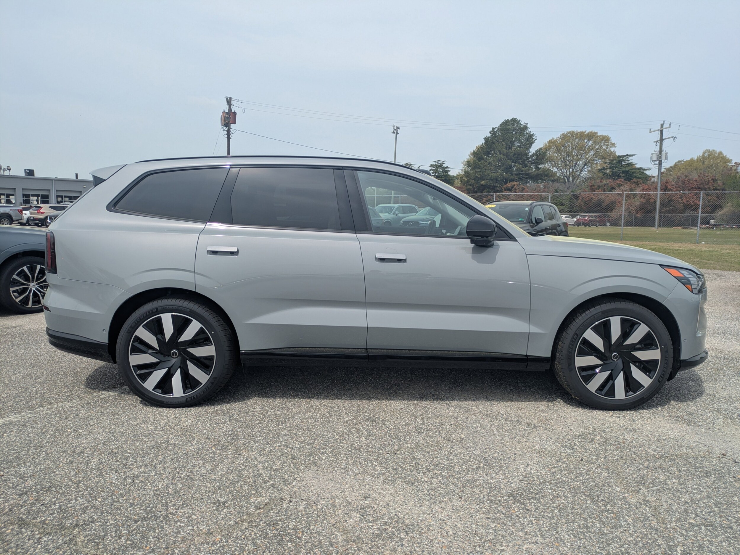 2025 Volvo EX90 Twin Motor Ultra photo 3