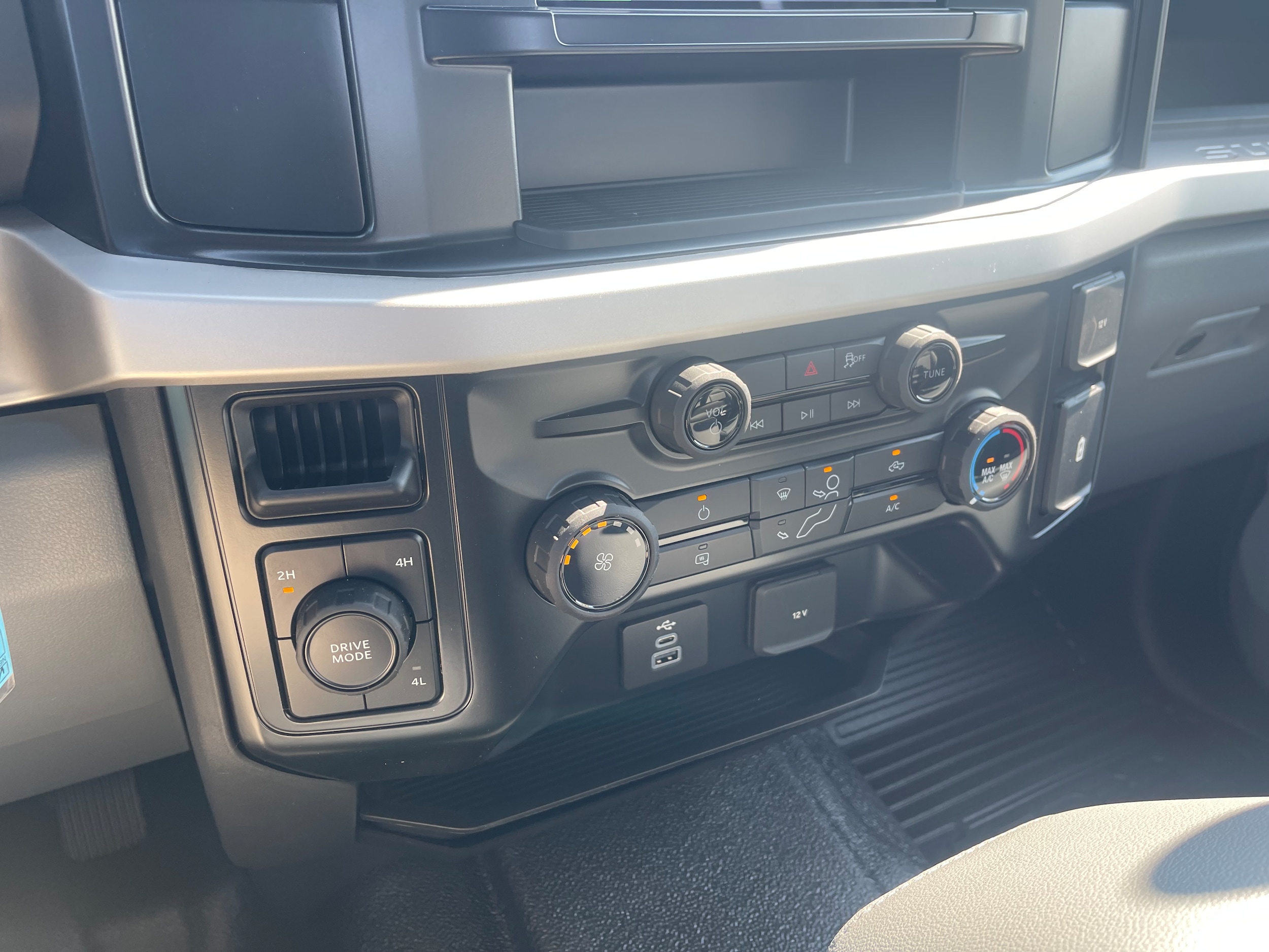 2026 Ford F-250 Super Duty XL - Photo 19