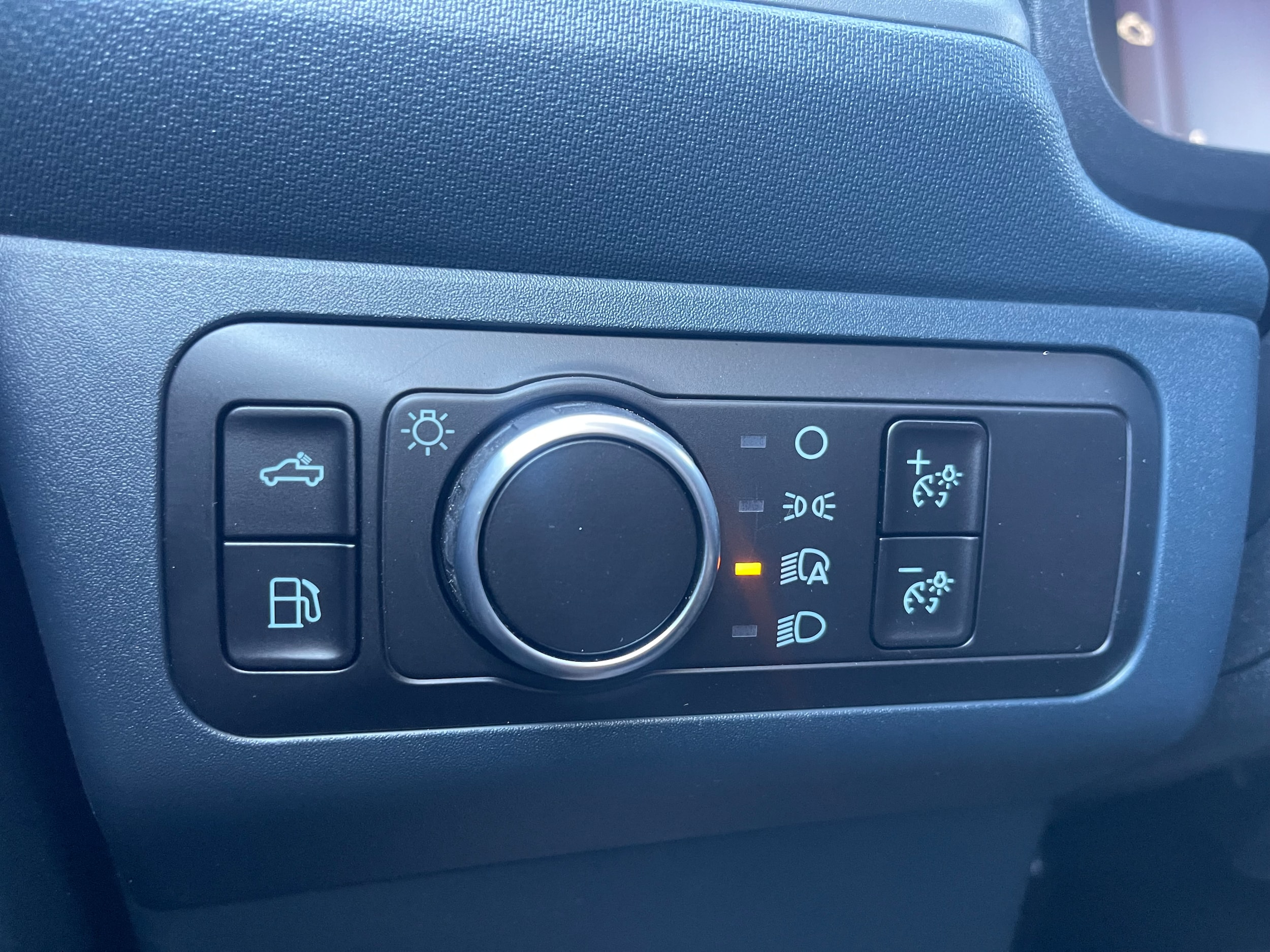 2026 Ford Maverick XL - Photo 13