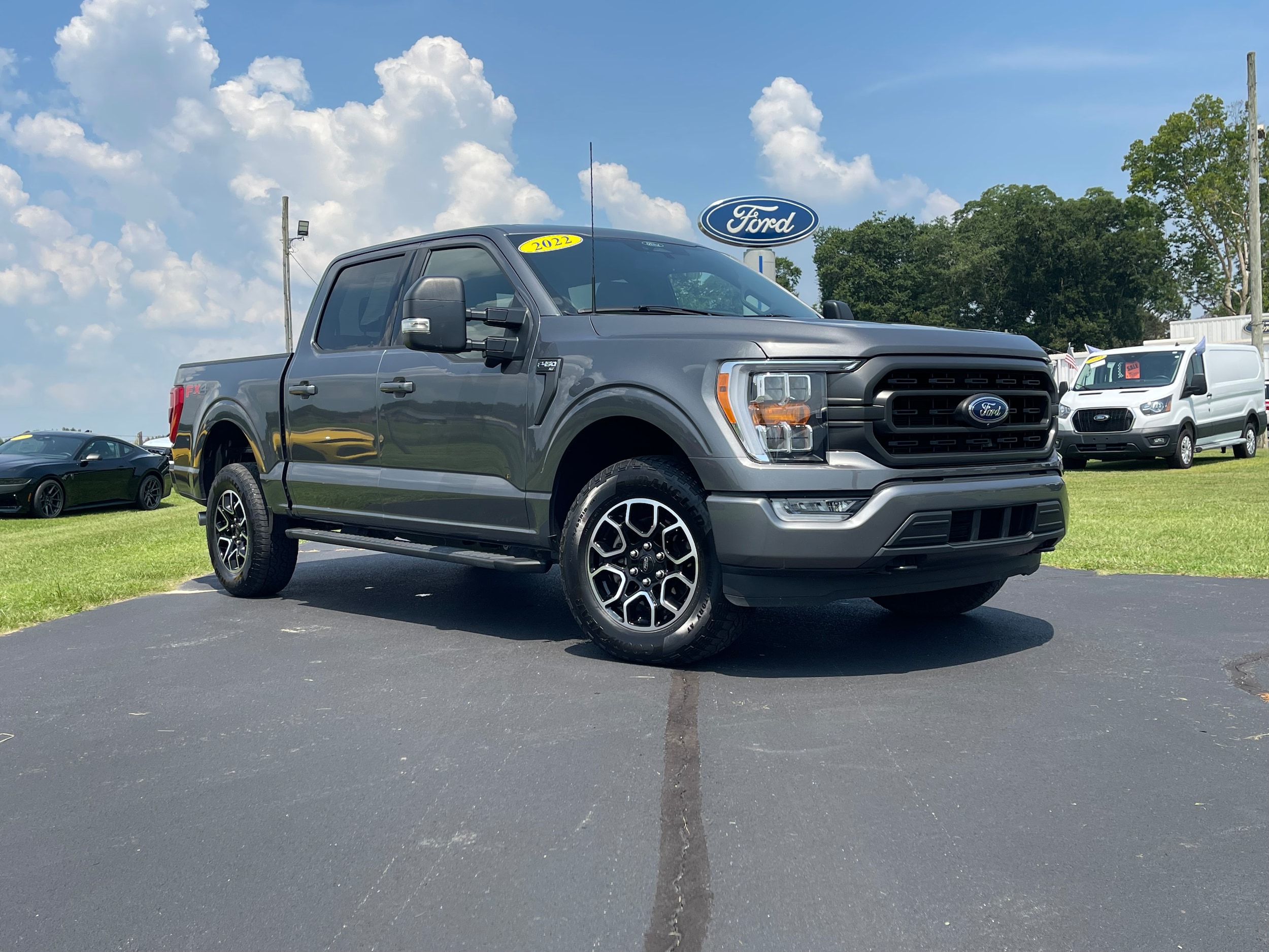 2022 Ford F-150 XLT - Photo 10