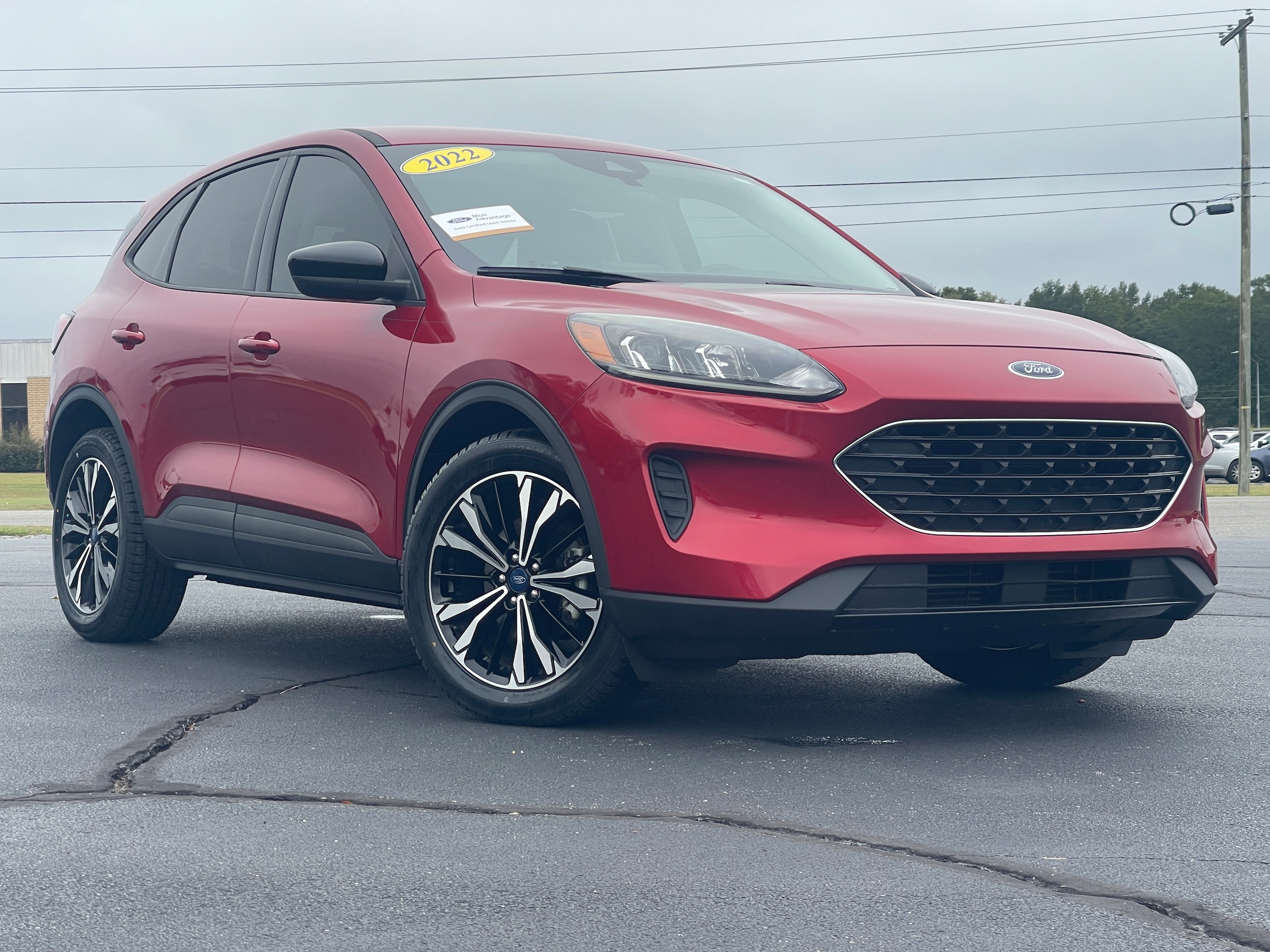 Certified 2022 Ford Escape SE with VIN 1FMCU0G65NUB15538 for sale in La Grange, NC