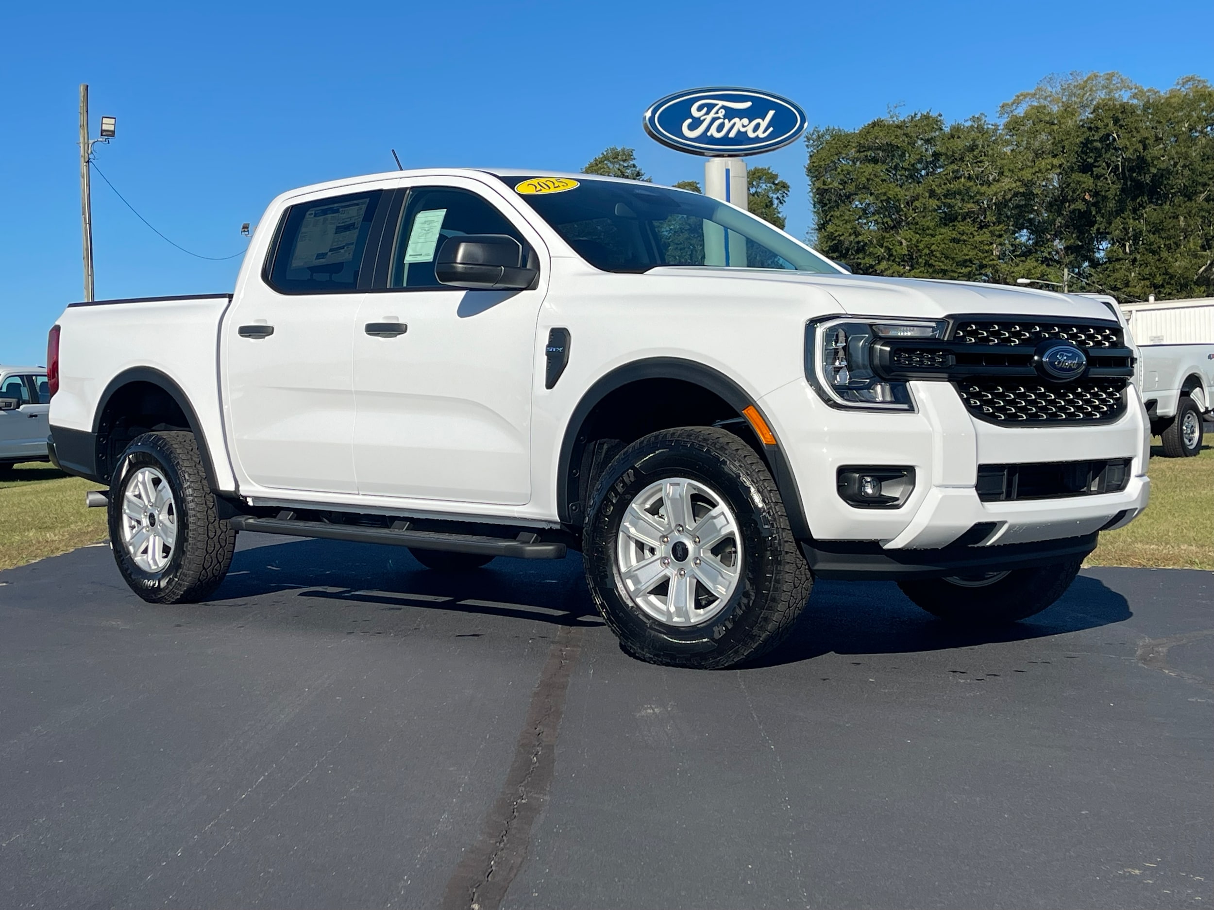 2025 Ford Ranger XL's photo