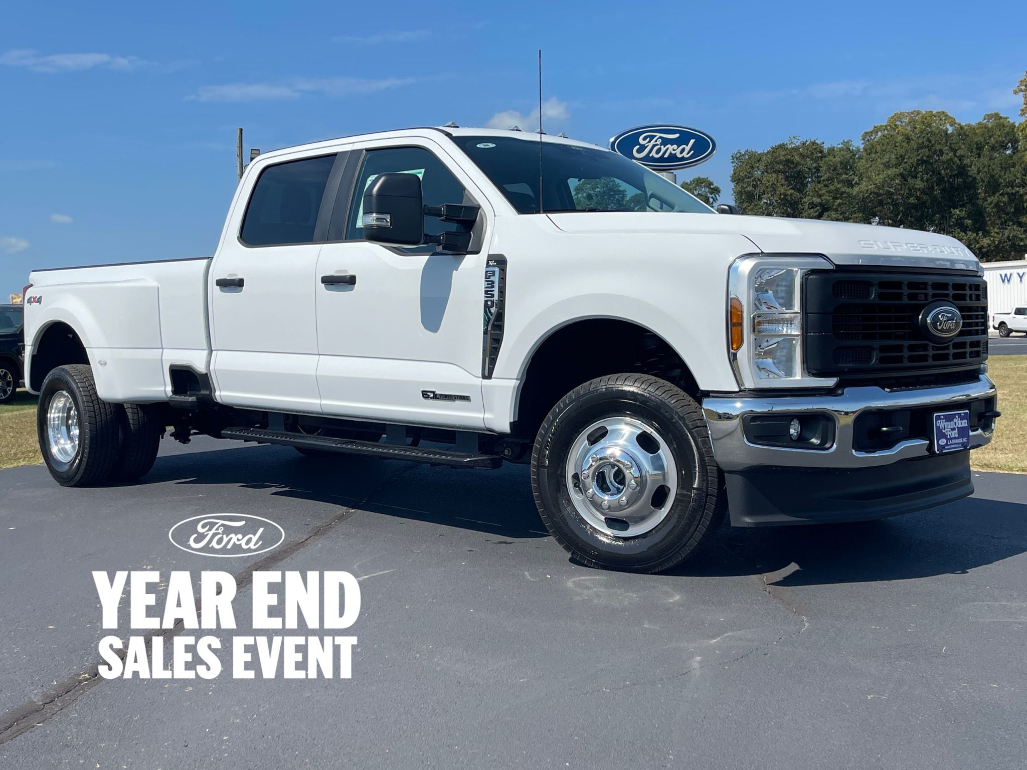 2026 Ford F-350 Super Duty XL's photo