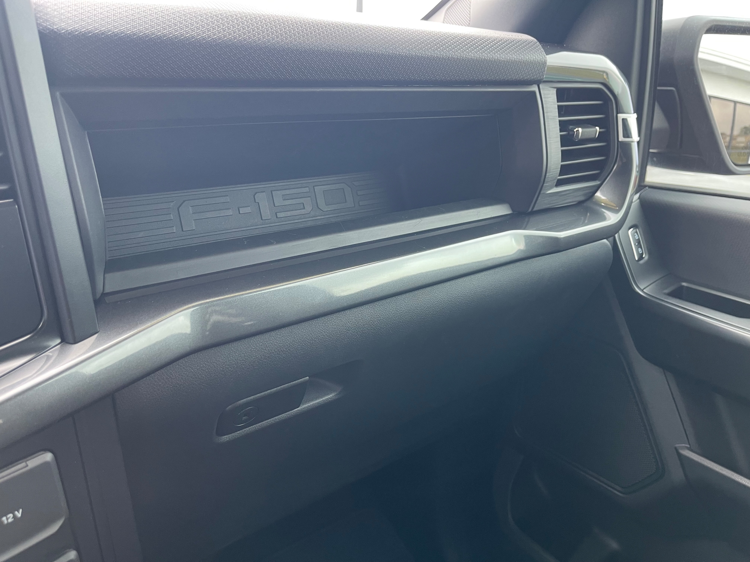 2024 Ford F-150 STX - Photo 29