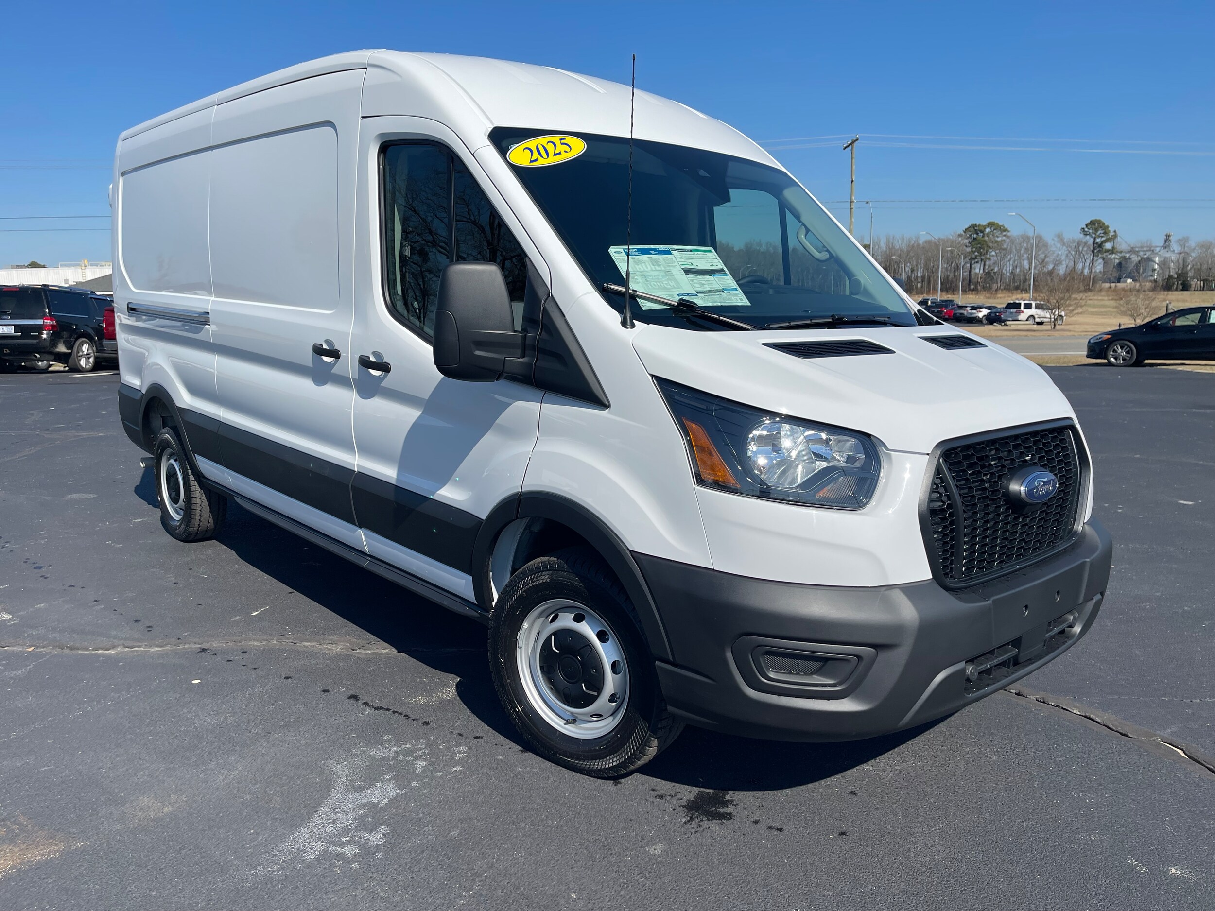 2025 Ford Transit Cargo Van photo 3