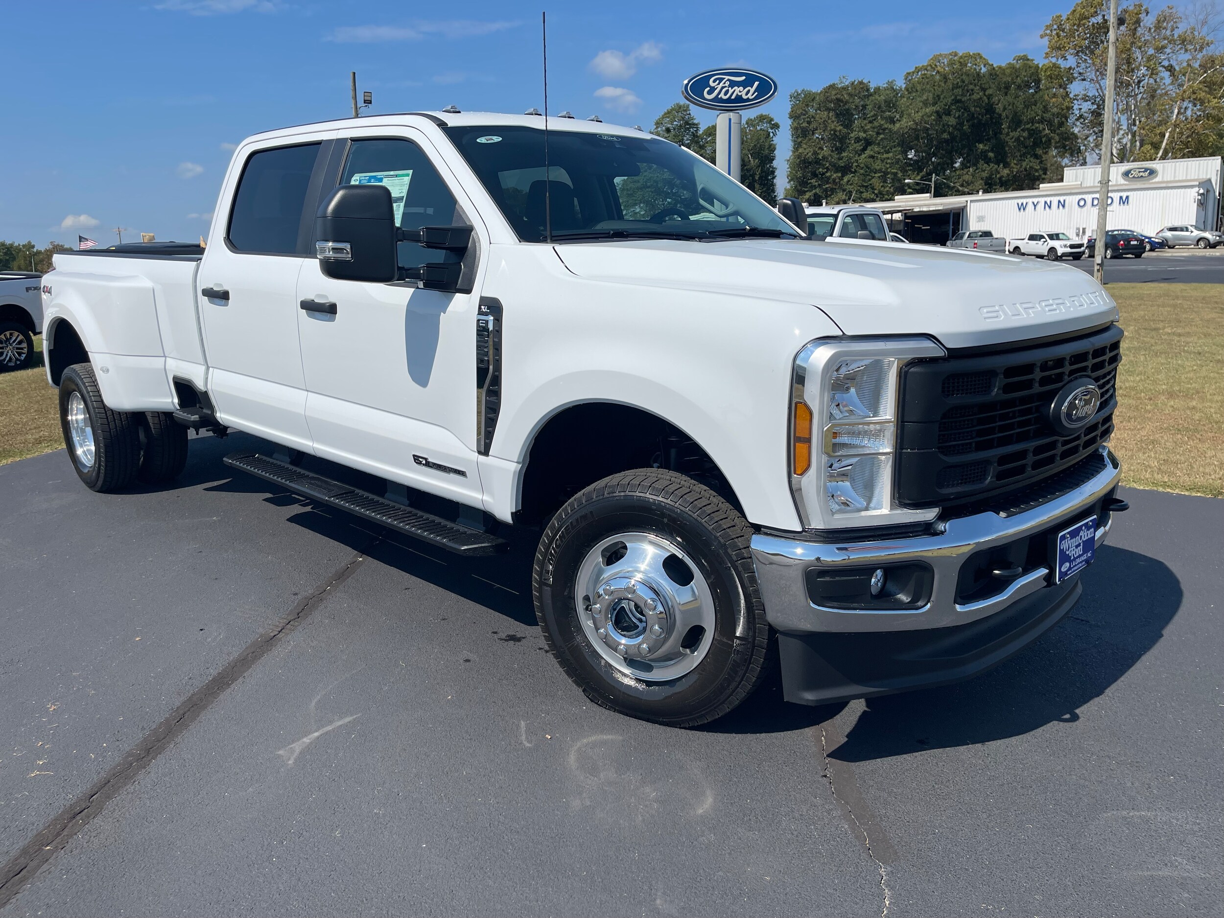 2026 Ford F-350 XL photo 4