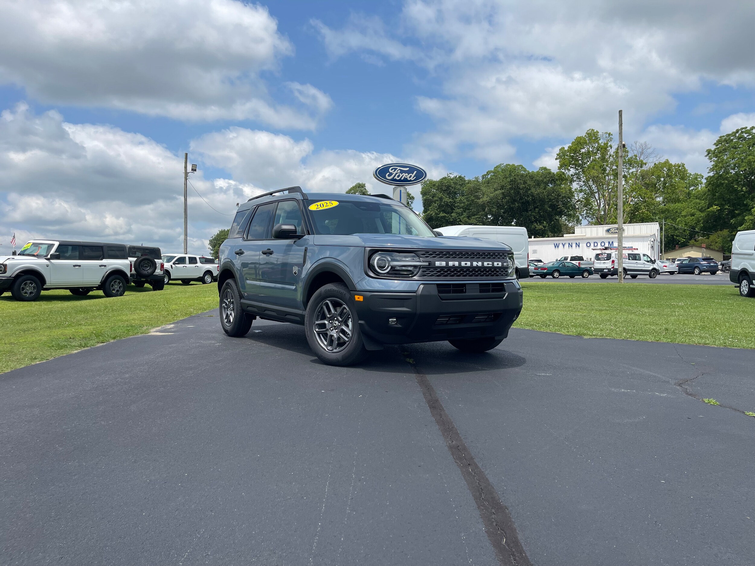 2025 Ford Bronco Sport Big Bend photo 2