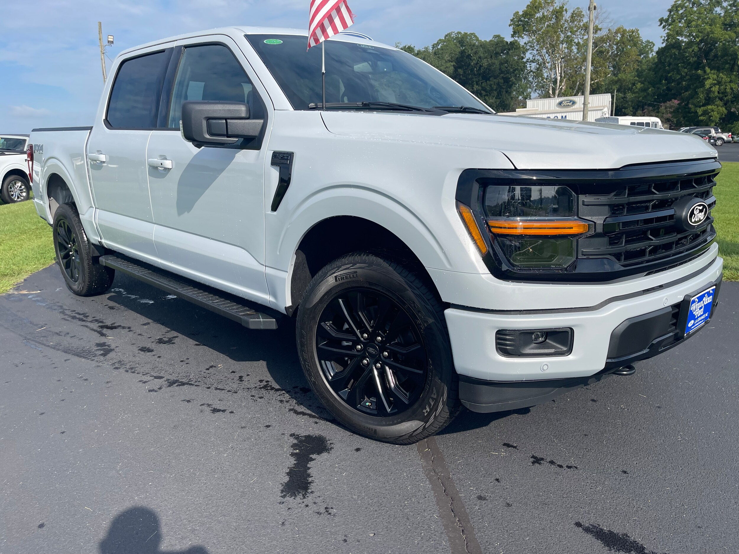 2025 Ford F-150 XLT photo 4