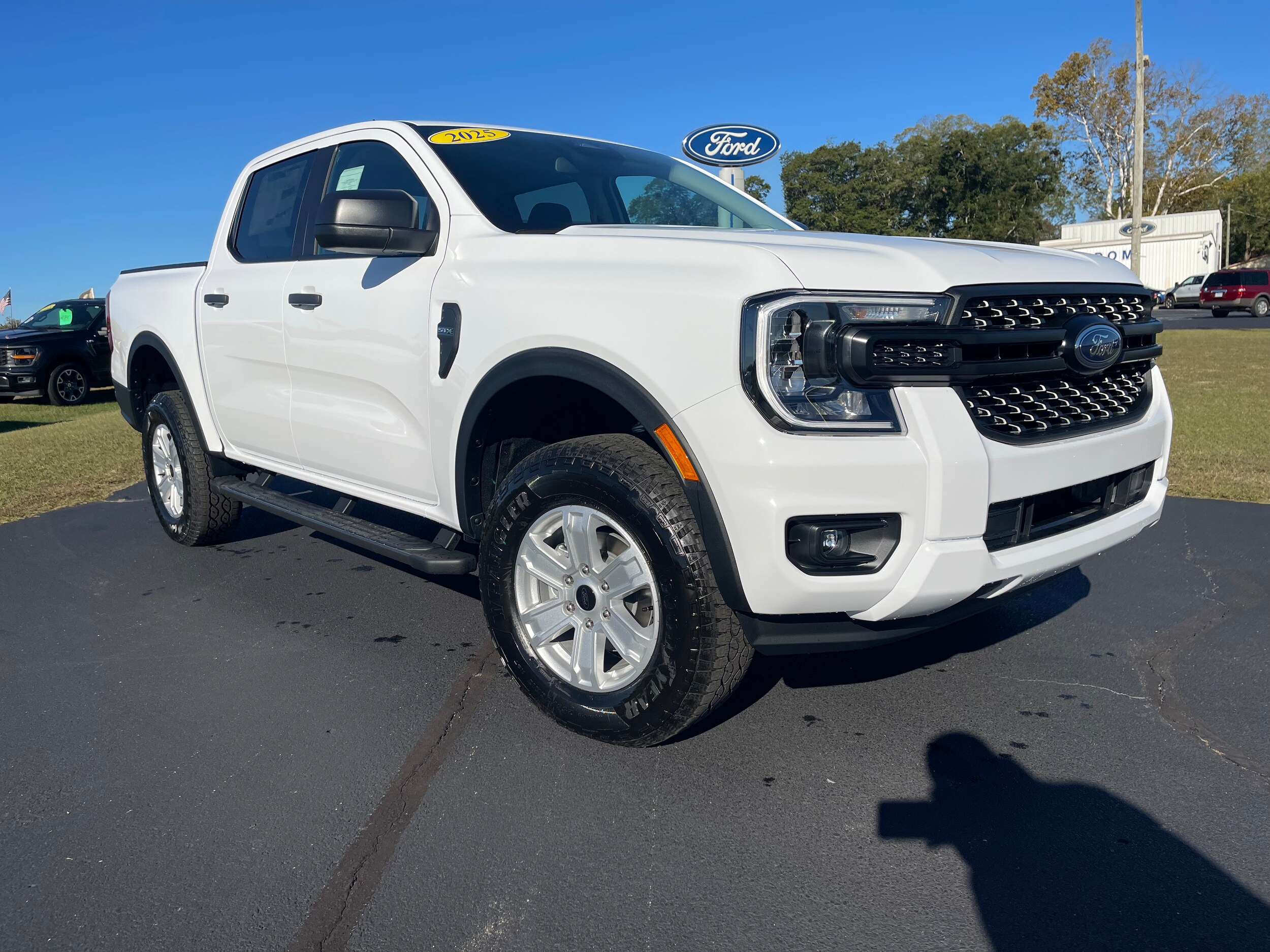 2025 Ford Ranger XL photo 2