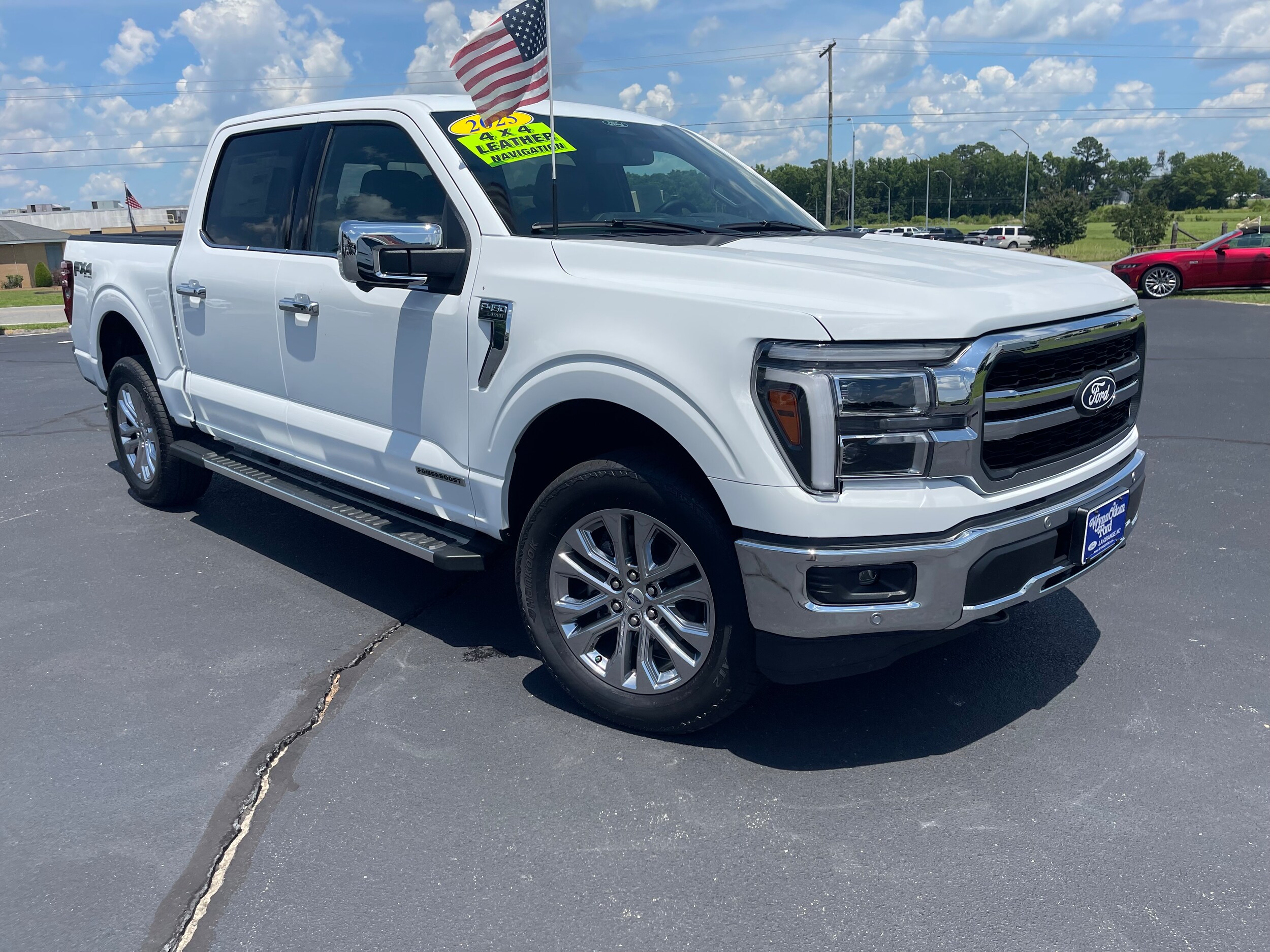 2025 Ford F-150 Lariat photo 4