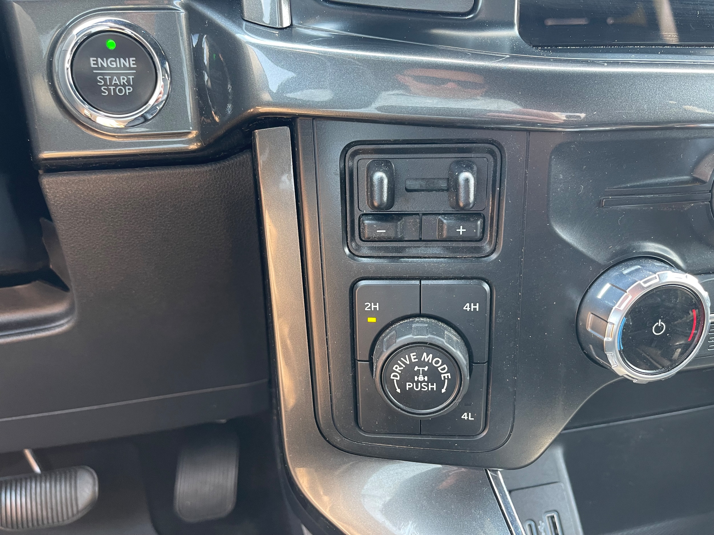 2022 Ford F-150 XLT - Photo 11