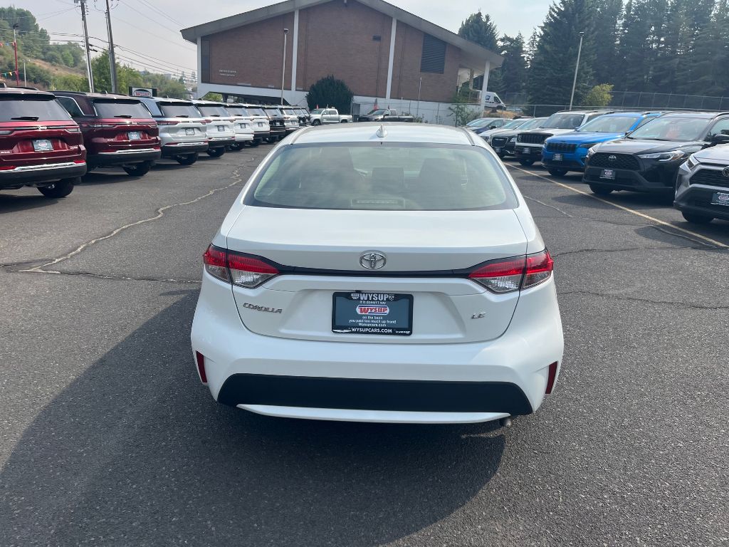 2021 Toyota Corolla LE photo 4