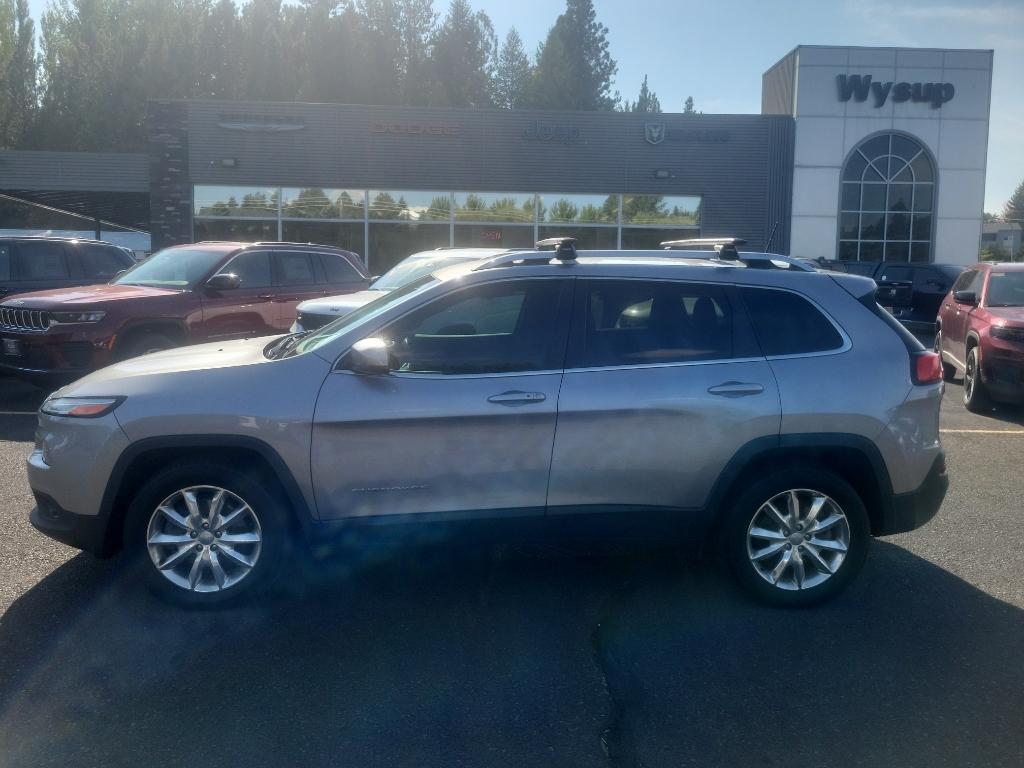 Used 2016 Jeep Cherokee Limited with VIN 1C4PJMDB1GW162015 for sale in Pullman, WA