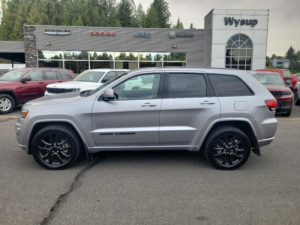 Used 2021 Jeep Grand Cherokee Laredo X with VIN 1C4RJFAG8MC689972 for sale in Pullman, WA