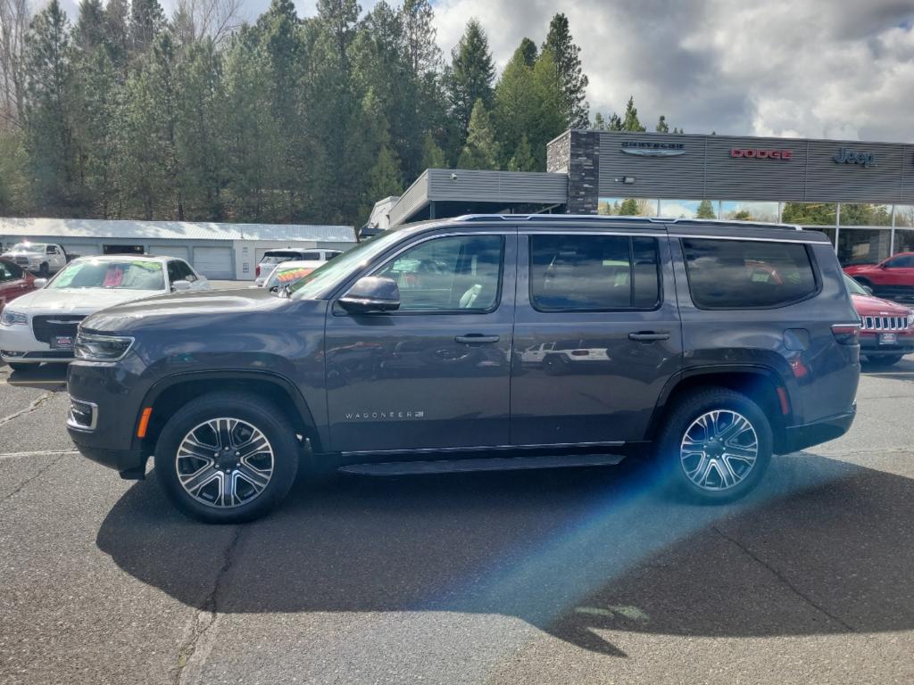 Used 2022 Jeep Wagoneer Series III with VIN 1C4SJVDT9NS177911 for sale in Pullman, WA