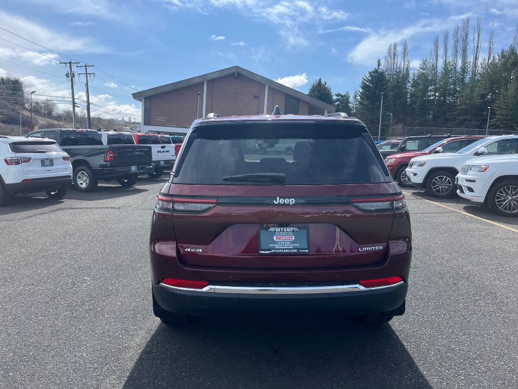 2025 Jeep Grand Cherokee Limited photo 4