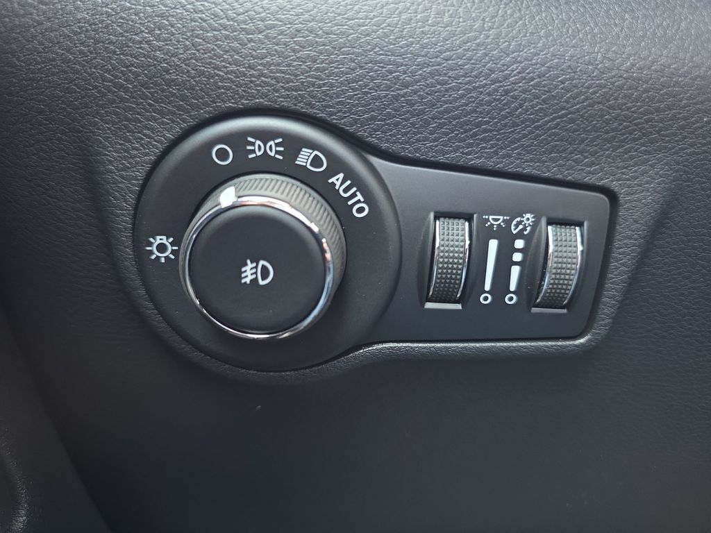 2026 Jeep Compass Latitude Altitude - Photo 23