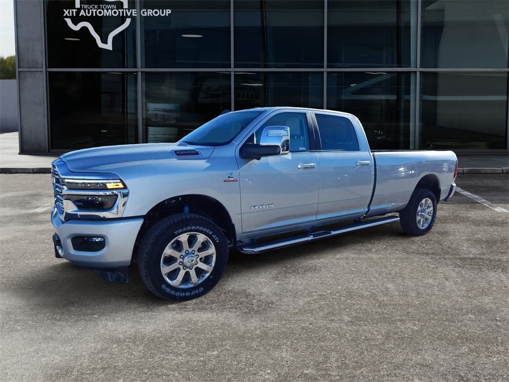 2026 RAM 2500 Laramie - Photo 8