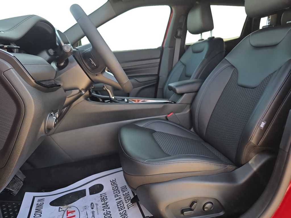 2026 Jeep Compass Latitude Altitude - Photo 10