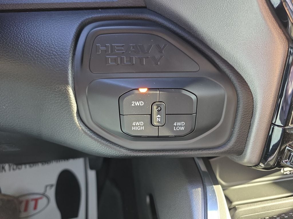 2026 RAM 3500 Laramie - Photo 23