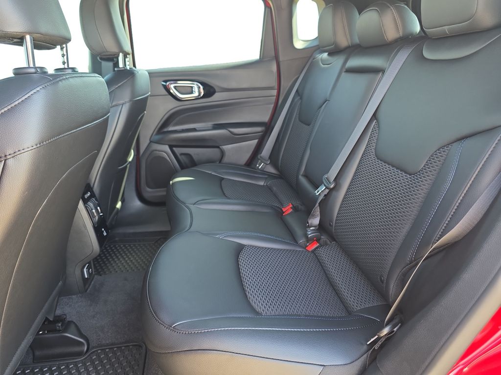 2026 Jeep Compass Latitude Altitude - Photo 16