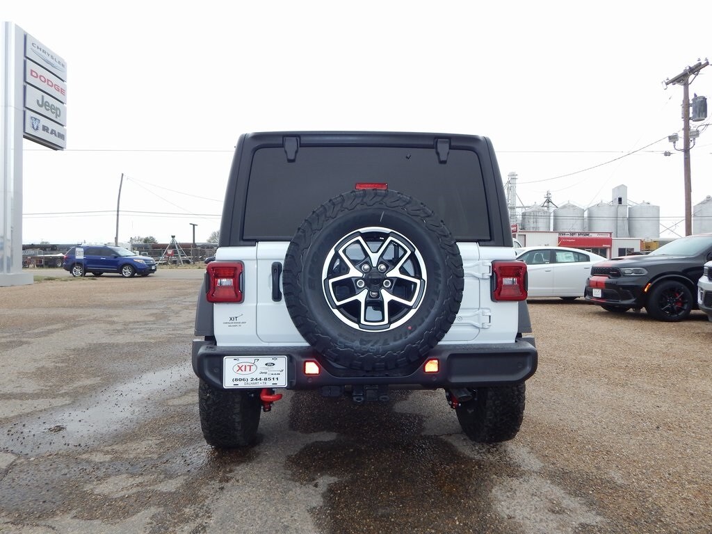 2025 Jeep Wrangler Rubicon photo 4