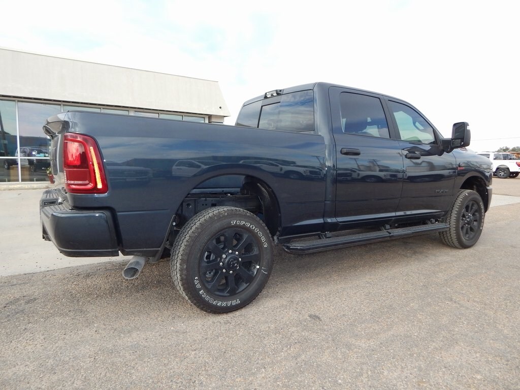 2025 Ram 2500 Big Horn photo 2