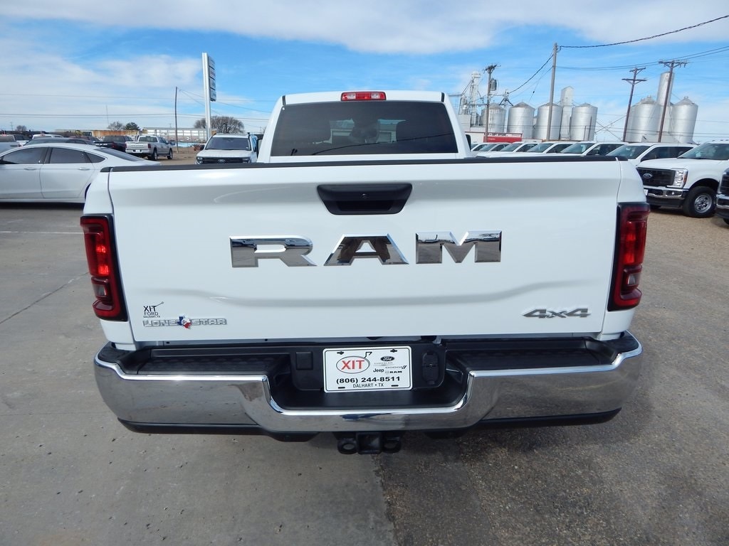 New 2026 Ram 3500 LONE STAR CREW CAB 4X4 8' BOX Pickup