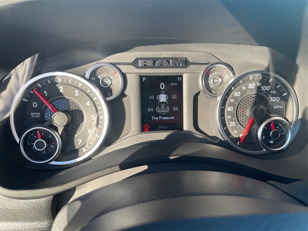 2026 RAM 3500 Tradesman - Photo 14
