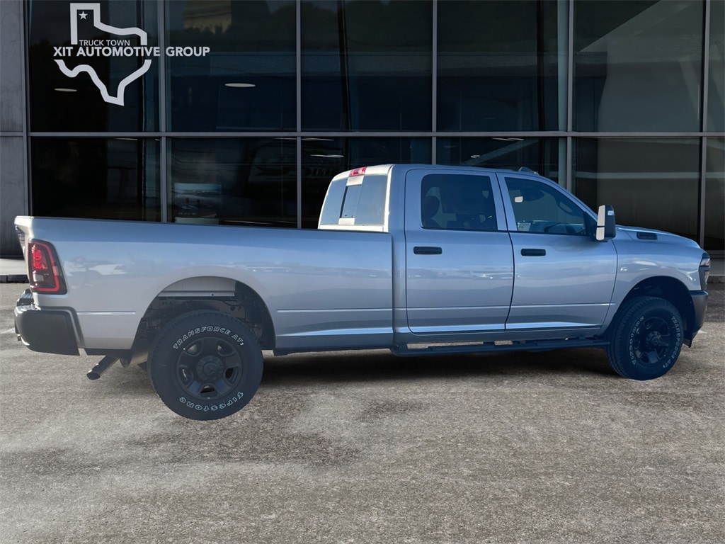 2026 RAM 3500 Tradesman - Photo 6
