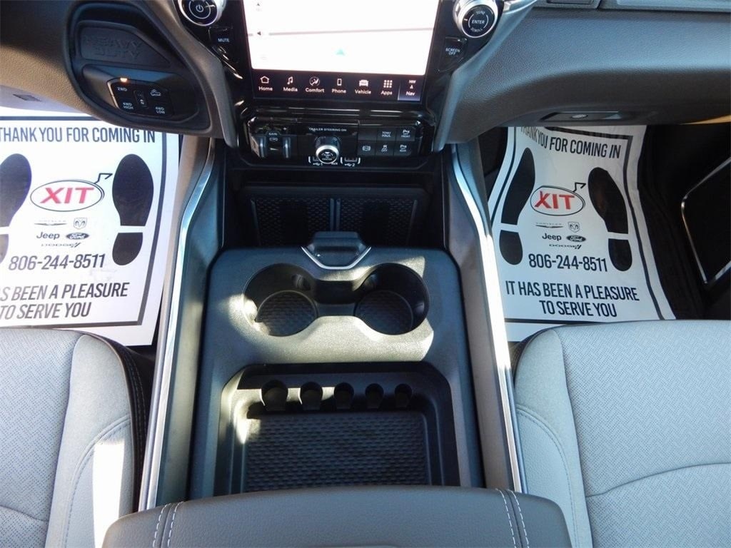 2026 RAM 2500 Laramie - Photo 24