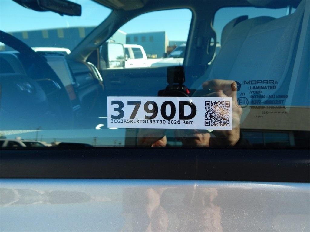 2026 RAM 2500 Laramie - Photo 18
