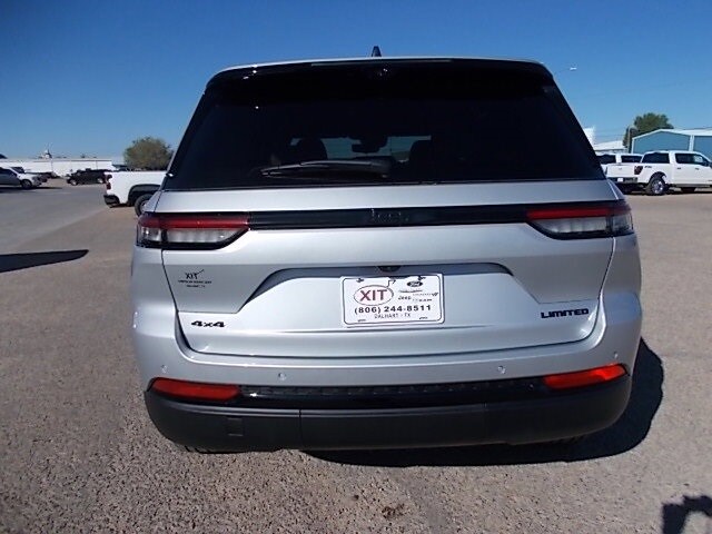 2024 Jeep Grand Cherokee Limited photo 4