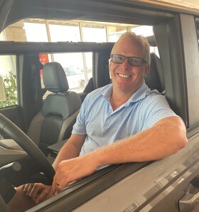 Staff member David Sneller from 0bf2444cd852