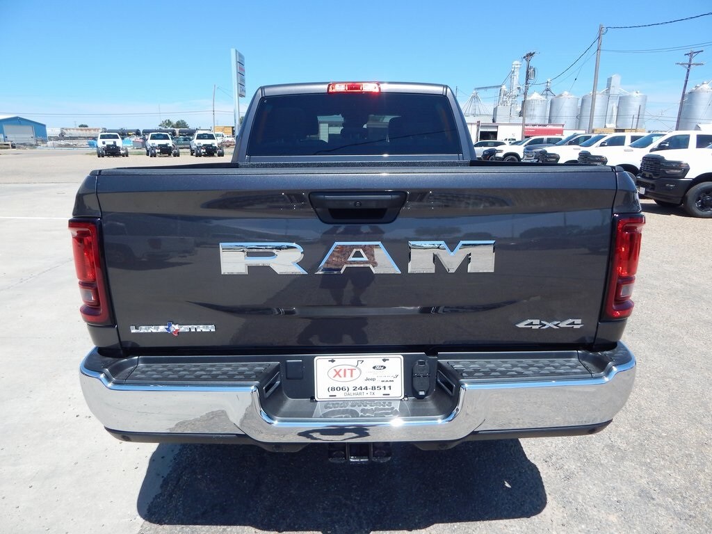 2025 Ram 2500 Big Horn photo 3