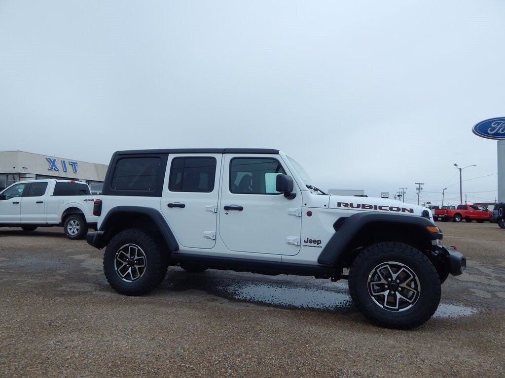 2025 Jeep Wrangler Rubicon photo 2