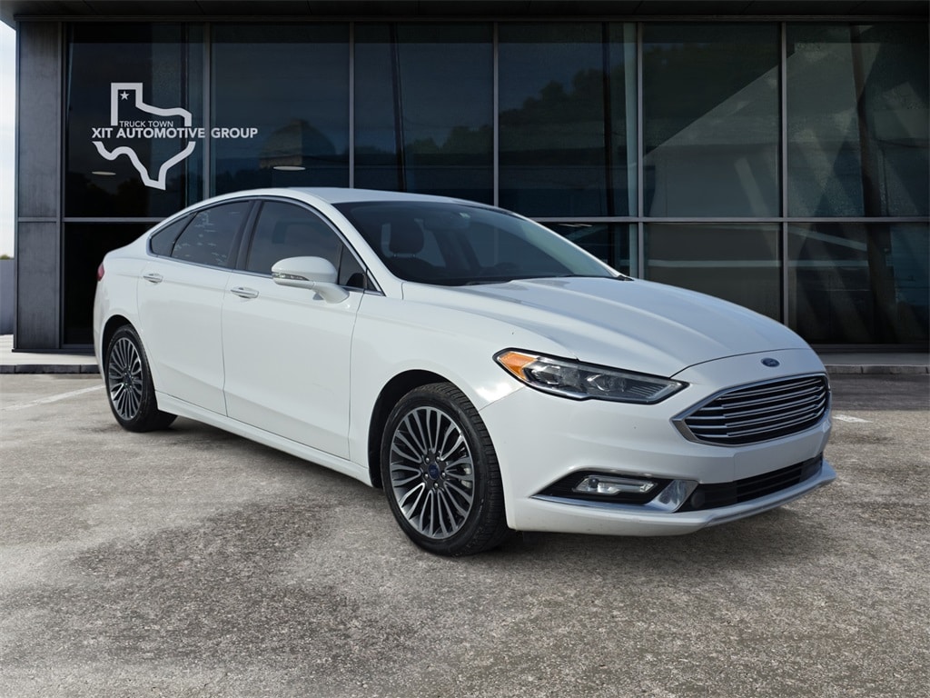 2017 Ford Fusion SE's photo