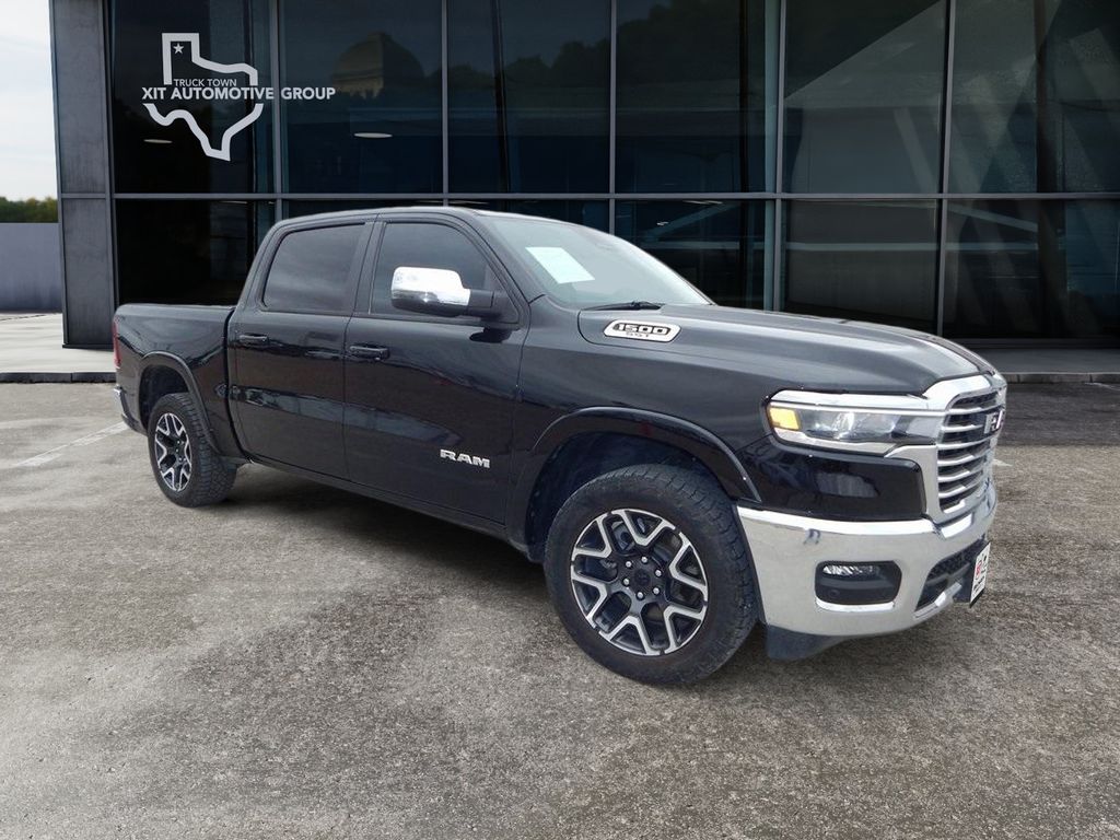2025 RAM 1500 Laramie 4x4 Crew Cab 5'7's photo