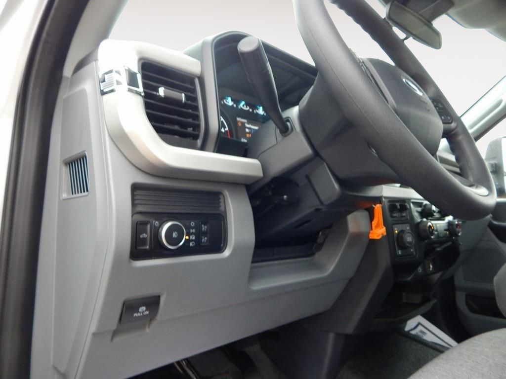 2025 Ford F-250 Super Duty XL - Photo 14