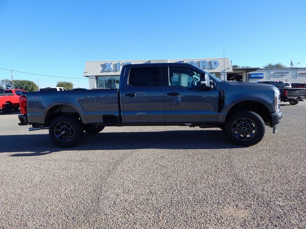 New 2026 Ford F-250SD Truck Crew Cab
