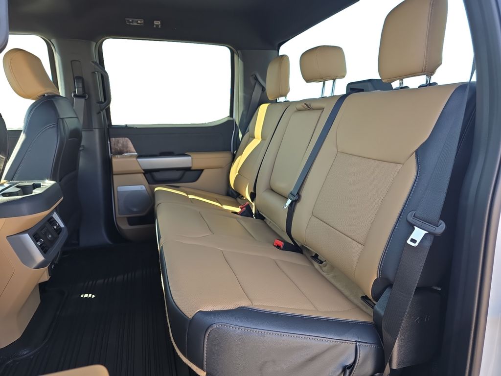 2026 Ford F-350 Super Duty Lariat - Photo 16