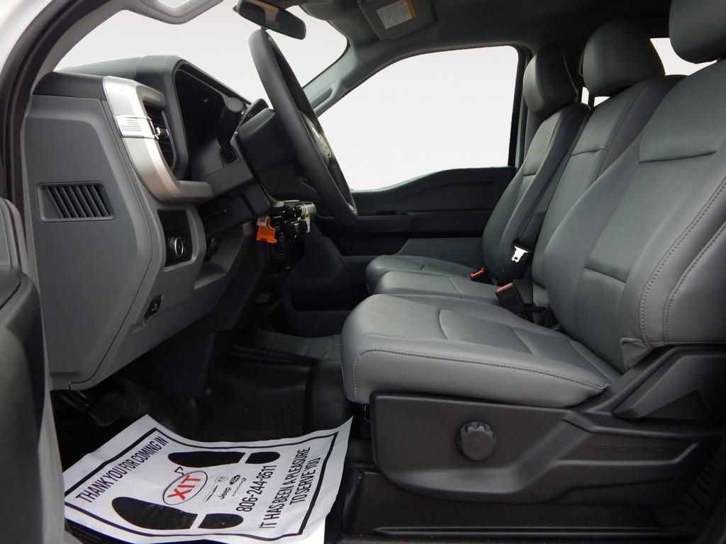 2026 Ford F-350 Super Duty XL - Photo 11